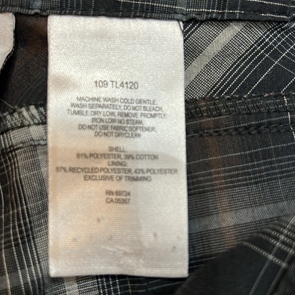 Columbia Titanium Omni-Shield Black Plaid Shorts size 16 - Picture 6 of 12